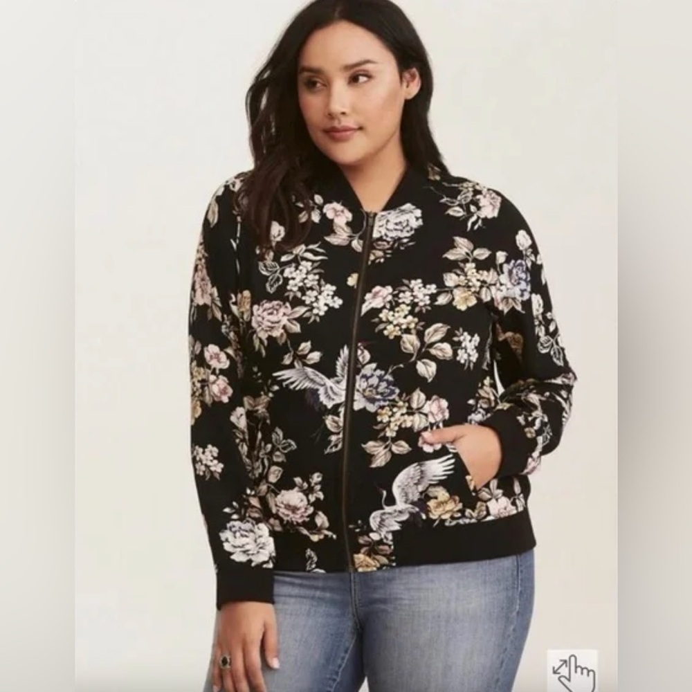 Torrid Women’s Twill Bomber Jacket – Black Floral & Crane Print – Size 0